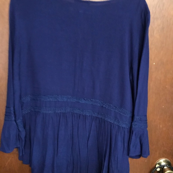 Top and pants - Picture 2 of 6